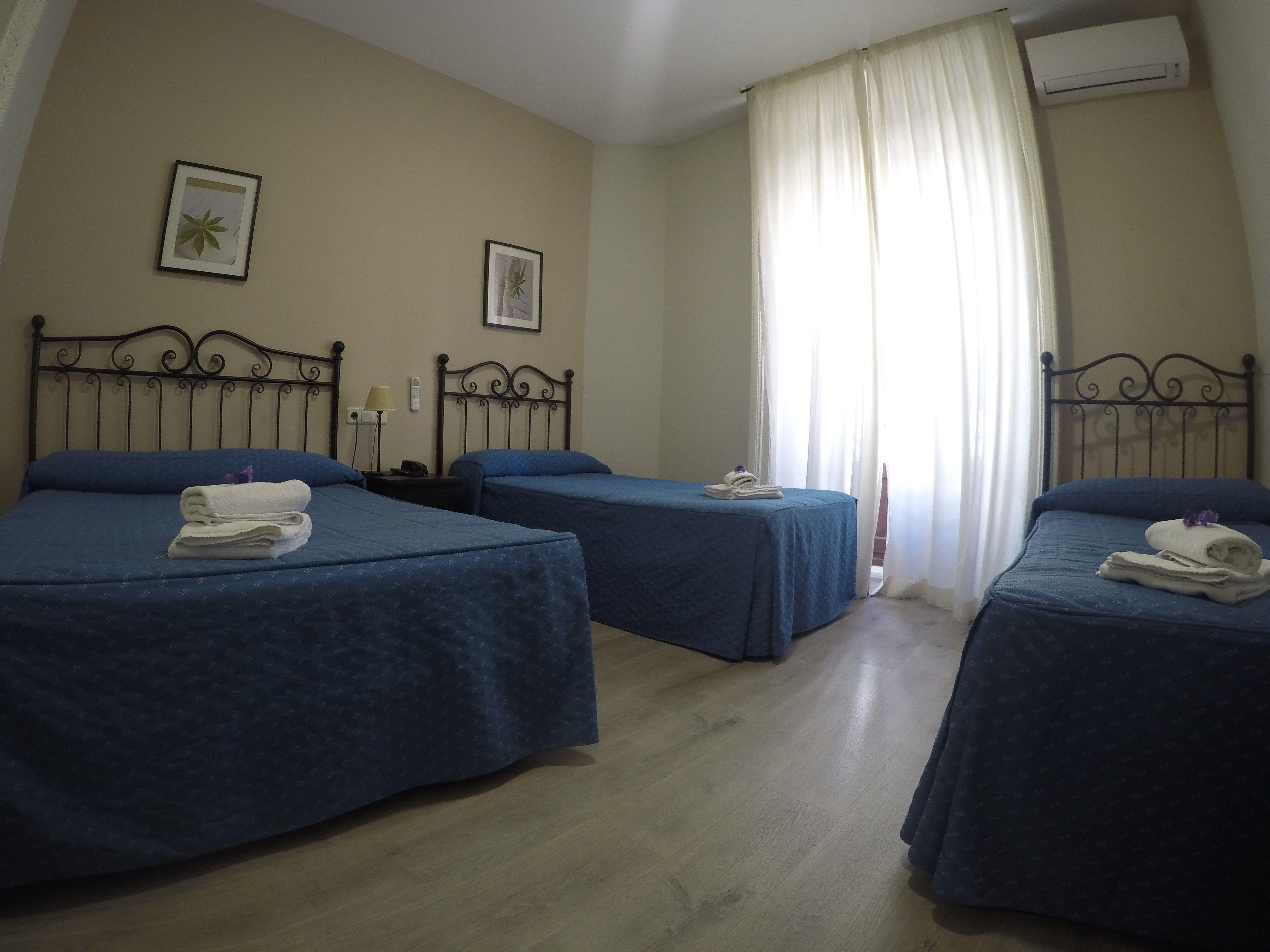 Hostal El Pilar — Fotos 3
